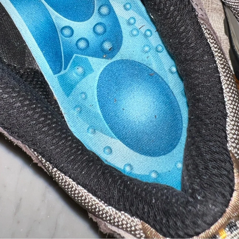 NIKE ACG *Vintage* Tengu II Gore-Tex Sneakers Grey Black Yellow Men's Size 14‎
